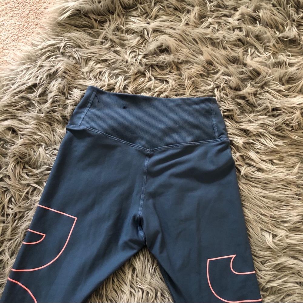 Nike “Just Do it” leggings - Picture 6 of 7
